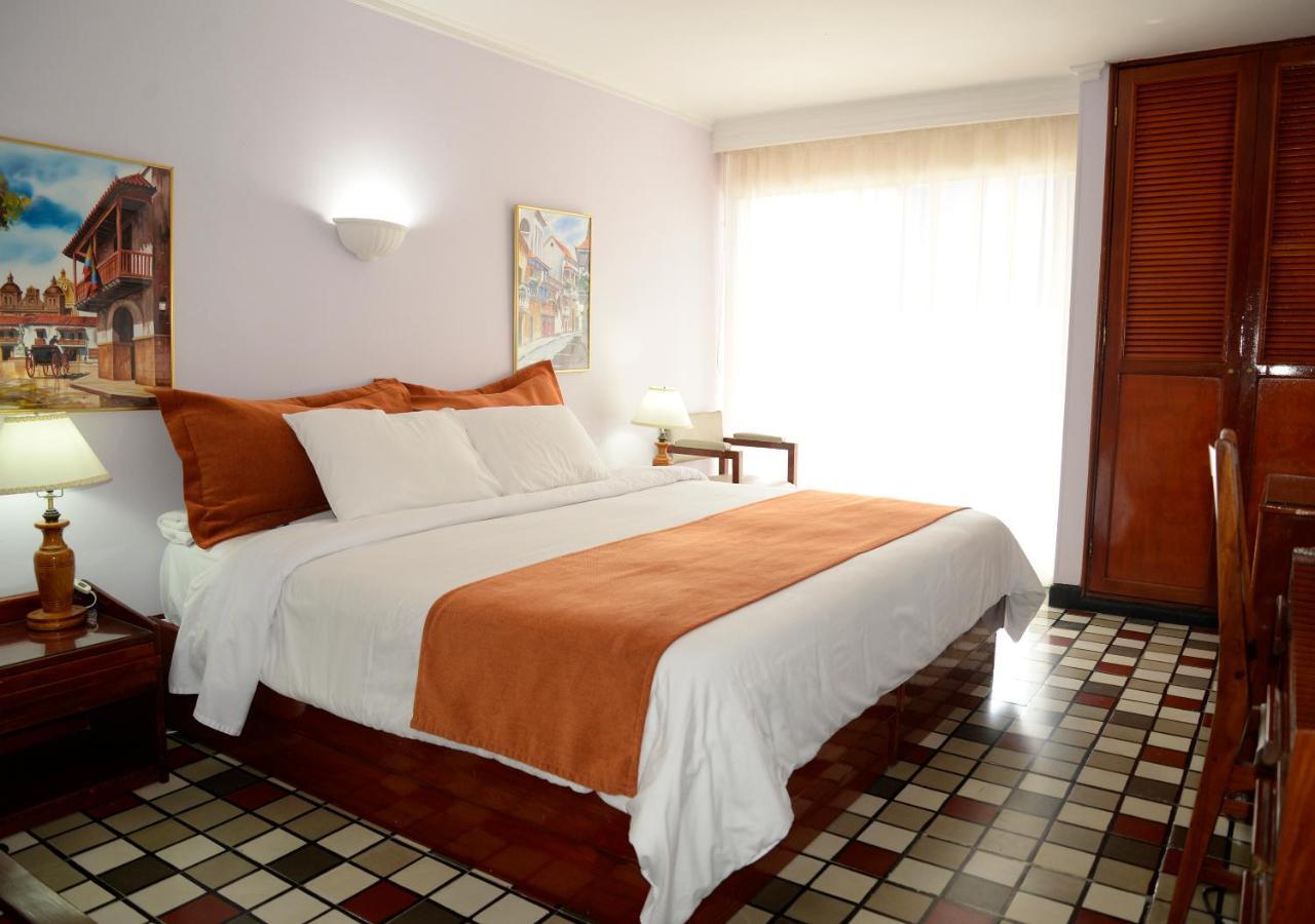 Hotel Bahia Cartagena Bagian luar foto
