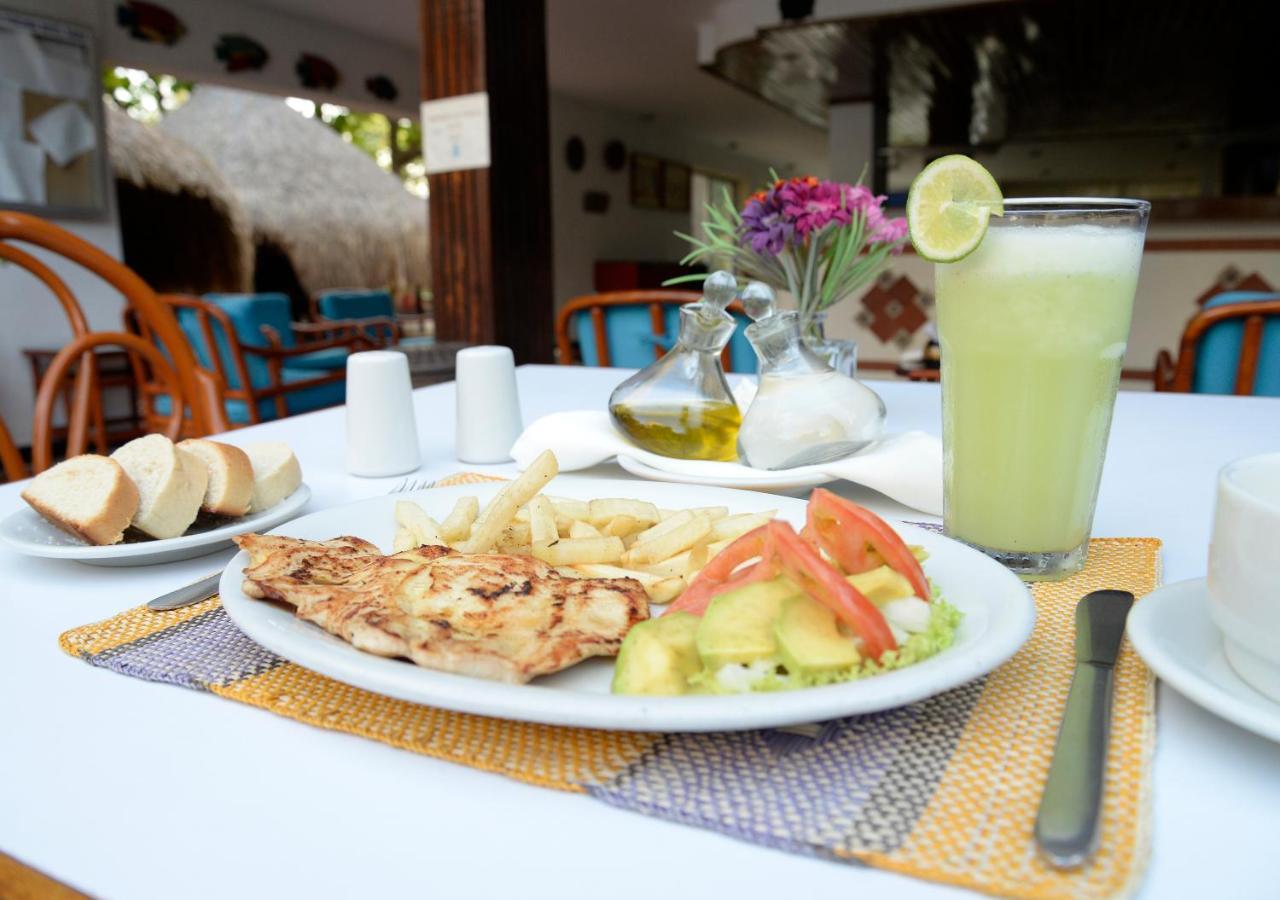 Hotel Bahia Cartagena Bagian luar foto