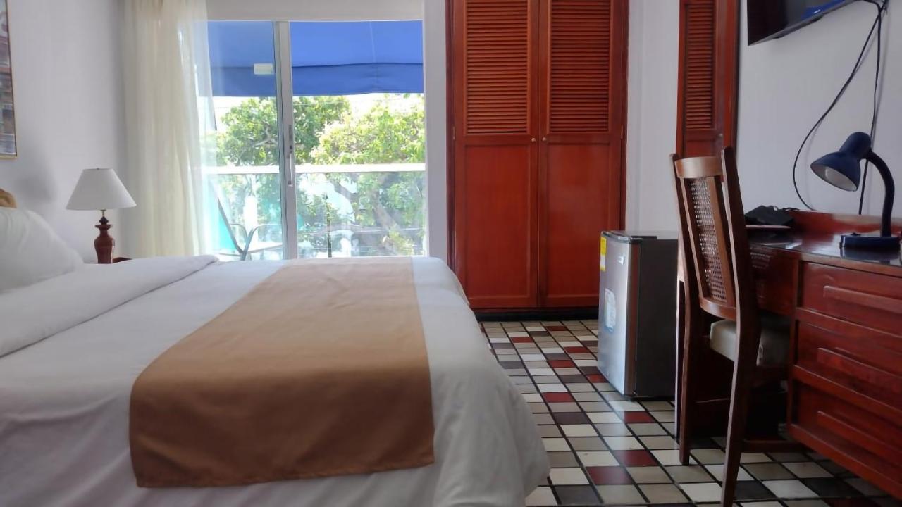 Hotel Bahia Cartagena Bagian luar foto
